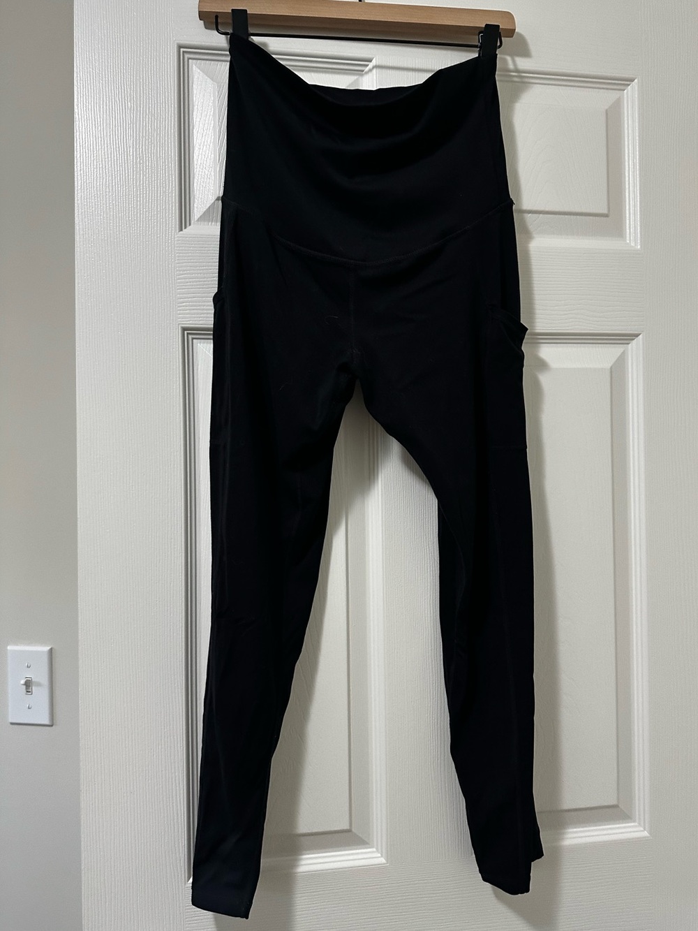 QUINCE Ultra Form Maternity Pocket Leggings M